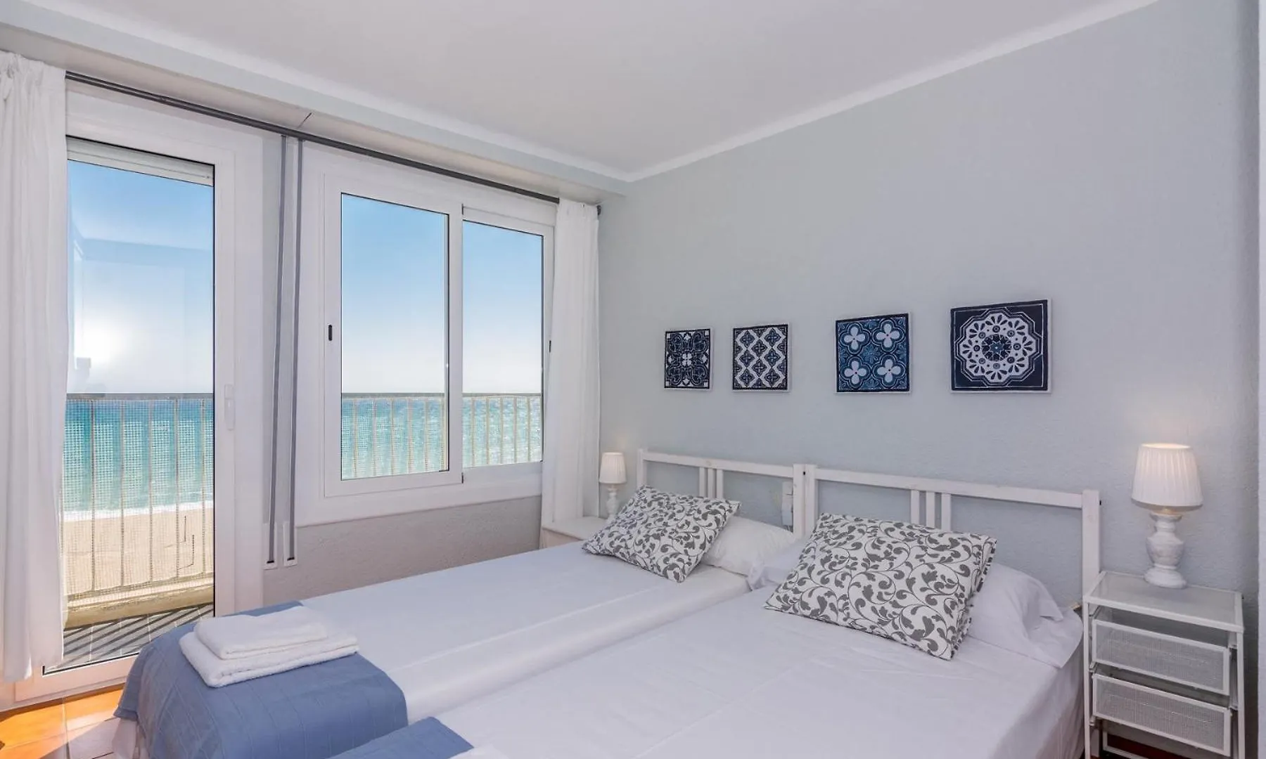 Homeholidaysrentals Etoile Calella Apartment